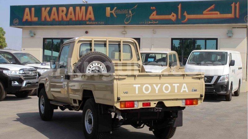 Big with watermark toyota land cruiser bujumbura import dubai 4358