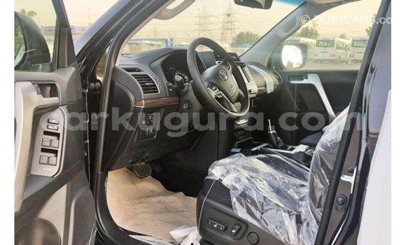 Nunua Imported Toyota Prado Nyeusi Gari ndani ya Import - Dubai nchini Bujumbura Nunua Imported Toyota Prado Nyeusi Gari ndani ya Import - Dubai nchini Bujumbura