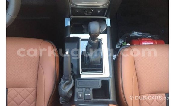 Nunua Imported Toyota Prado Nyeusi Gari ndani ya Import - Dubai nchini Bujumbura Nunua Imported Toyota Prado Nyeusi Gari ndani ya Import - Dubai nchini Bujumbura