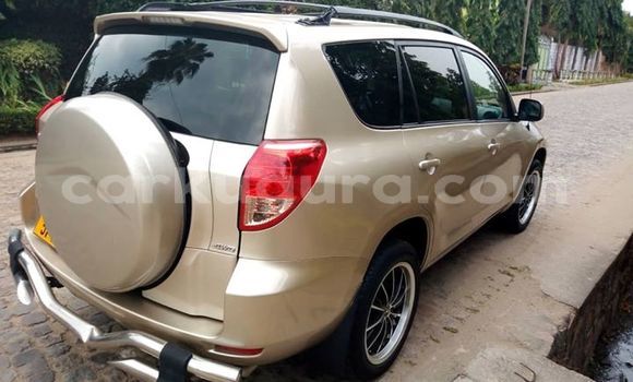 Nunua Ilio tumika Toyota RAV4 Nyingine Gari ndani ya Bujumbura nchini Bujumbura Nunua Ilio tumika Toyota RAV4 Nyingine Gari ndani ya Bujumbura nchini Bujumbura