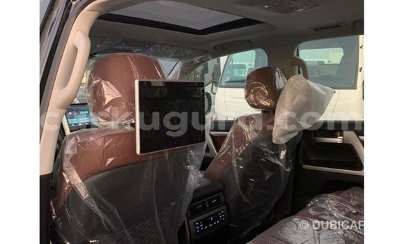 Nunua Imported Toyota Land Cruiser Nyeusi Gari ndani ya Import - Dubai nchini Bujumbura Nunua Imported Toyota Land Cruiser Nyeusi Gari ndani ya Import - Dubai nchini Bujumbura