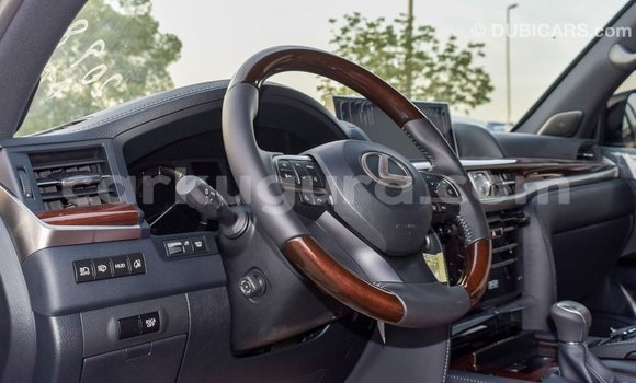 Acheter Import Voiture Lexus LX Noir à Import - Dubai, Bujumbura Acheter Import Voiture Lexus LX Noir à Import - Dubai, Bujumbura