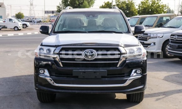Acheter Import Voiture Toyota Land Cruiser Noir à Import - Dubai, Bujumbura Acheter Import Voiture Toyota Land Cruiser Noir à Import - Dubai, Bujumbura