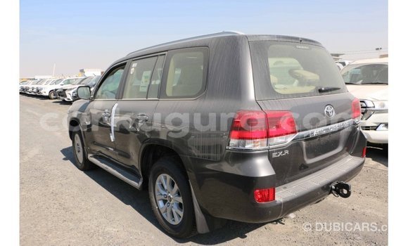 Acheter Import Voiture Toyota Land Cruiser Noir à Import - Dubai, Bujumbura Acheter Import Voiture Toyota Land Cruiser Noir à Import - Dubai, Bujumbura