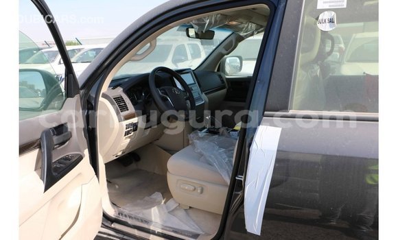 Acheter Import Voiture Toyota Land Cruiser Noir à Import - Dubai, Bujumbura Acheter Import Voiture Toyota Land Cruiser Noir à Import - Dubai, Bujumbura
