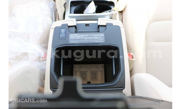 Acheter Import Voiture Toyota Land Cruiser Noir à Import - Dubai, Bujumbura Acheter Import Voiture Toyota Land Cruiser Noir à Import - Dubai, Bujumbura