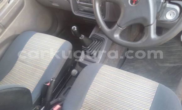 Nunua Ilio tumika Mitsubishi Pajero Nyingine Gari ndani ya Bujumbura nchini Bujumbura Nunua Ilio tumika Mitsubishi Pajero Nyingine Gari ndani ya Bujumbura nchini Bujumbura