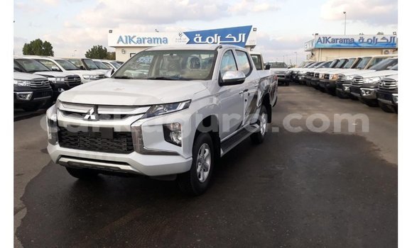 Buy Import Mitsubishi L200 White Car in Import - Dubai in Bujumbura Buy Import Mitsubishi L200 White Car in Import - Dubai in Bujumbura