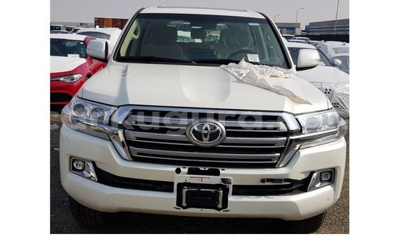 Buy Import Toyota Land Cruiser White Car in Import - Dubai in Bujumbura Buy Import Toyota Land Cruiser White Car in Import - Dubai in Bujumbura