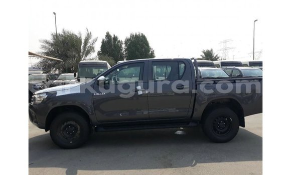 Nunua Imported Toyota Hilux Nyeusi Gari ndani ya Import - Dubai nchini Bujumbura Nunua Imported Toyota Hilux Nyeusi Gari ndani ya Import - Dubai nchini Bujumbura
