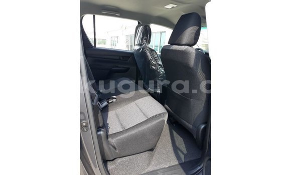 Nunua Imported Toyota Hilux Nyeusi Gari ndani ya Import - Dubai nchini Bujumbura Nunua Imported Toyota Hilux Nyeusi Gari ndani ya Import - Dubai nchini Bujumbura