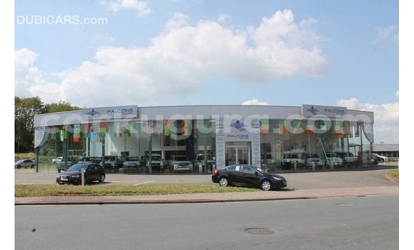 Buy Import Toyota Hilux White Car in Import - Dubai in Bujumbura Buy Import Toyota Hilux White Car in Import - Dubai in Bujumbura