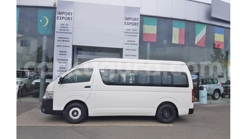 Big with watermark toyota hiace bujumbura import dubai 4399