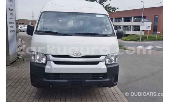 Buy Import Toyota Hiace White Car in Import - Dubai in Bujumbura Buy Import Toyota Hiace White Car in Import - Dubai in Bujumbura