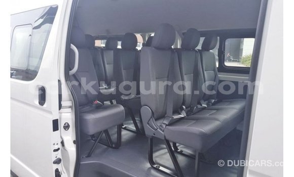 Buy Import Toyota Hiace White Car in Import - Dubai in Bujumbura Buy Import Toyota Hiace White Car in Import - Dubai in Bujumbura