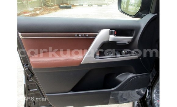 Nunua Imported Toyota Land Cruiser Nyeusi Gari ndani ya Import - Dubai nchini Bujumbura Nunua Imported Toyota Land Cruiser Nyeusi Gari ndani ya Import - Dubai nchini Bujumbura
