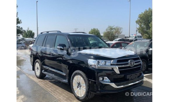 Nunua Imported Toyota Land Cruiser Nyeusi Gari ndani ya Import - Dubai nchini Bujumbura Nunua Imported Toyota Land Cruiser Nyeusi Gari ndani ya Import - Dubai nchini Bujumbura