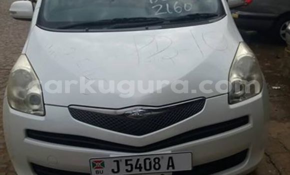 Acheter Occasion Voiture Toyota Ractis Blanc à Bujumbura, Bujumbura Acheter Occasion Voiture Toyota Ractis Blanc à Bujumbura, Bujumbura
