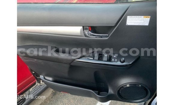Nunua Imported Toyota Hilux Nyeusi Gari ndani ya Import - Dubai nchini Bujumbura Nunua Imported Toyota Hilux Nyeusi Gari ndani ya Import - Dubai nchini Bujumbura