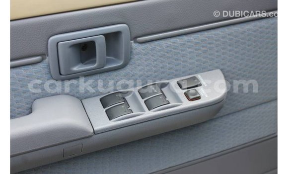 Nunua Imported Toyota Land Cruiser Beige Gari ndani ya Import - Dubai nchini Bujumbura Nunua Imported Toyota Land Cruiser Beige Gari ndani ya Import - Dubai nchini Bujumbura