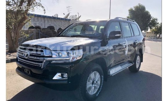 Nunua Imported Toyota Land Cruiser Nyeusi Gari ndani ya Import - Dubai nchini Bujumbura Nunua Imported Toyota Land Cruiser Nyeusi Gari ndani ya Import - Dubai nchini Bujumbura