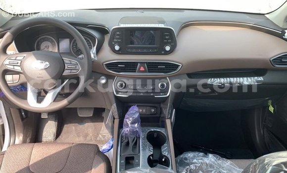 Nunua Imported Hyundai Santa Fe Nyeupe Gari ndani ya Import - Dubai nchini Bujumbura Nunua Imported Hyundai Santa Fe Nyeupe Gari ndani ya Import - Dubai nchini Bujumbura