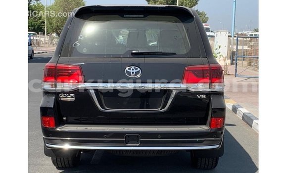 Nunua Imported Toyota Land Cruiser Nyeusi Gari ndani ya Import - Dubai nchini Bujumbura Nunua Imported Toyota Land Cruiser Nyeusi Gari ndani ya Import - Dubai nchini Bujumbura