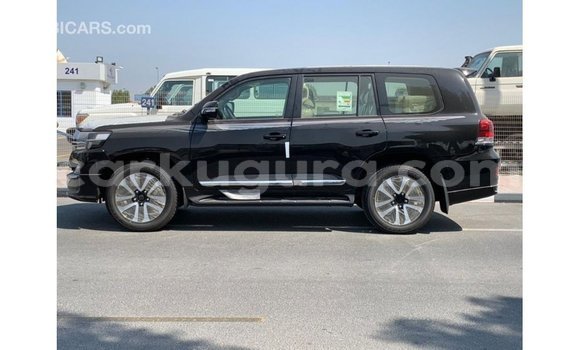 Nunua Imported Toyota Land Cruiser Nyeusi Gari ndani ya Import - Dubai nchini Bujumbura Nunua Imported Toyota Land Cruiser Nyeusi Gari ndani ya Import - Dubai nchini Bujumbura