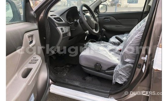 Nunua Imported Mitsubishi L200 Brown Gari ndani ya Import - Dubai nchini Bujumbura Nunua Imported Mitsubishi L200 Brown Gari ndani ya Import - Dubai nchini Bujumbura