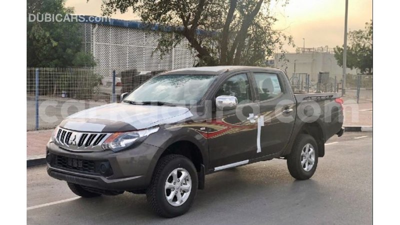 Big with watermark mitsubishi l200 bujumbura import dubai 4428