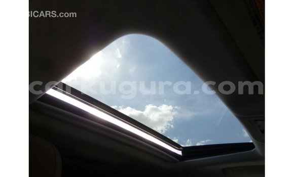 Acheter Import Voiture Toyota Land Cruiser Rouge à Import - Dubai, Bujumbura Acheter Import Voiture Toyota Land Cruiser Rouge à Import - Dubai, Bujumbura