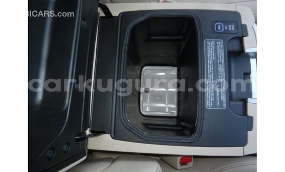 Acheter Import Voiture Toyota Land Cruiser Noir à Import - Dubai, Bujumbura Acheter Import Voiture Toyota Land Cruiser Noir à Import - Dubai, Bujumbura