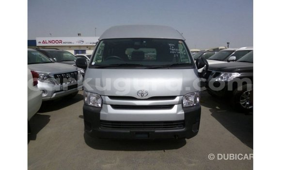 Acheter Import Voiture Toyota Hiace Autre à Import - Dubai, Bujumbura Acheter Import Voiture Toyota Hiace Autre à Import - Dubai, Bujumbura