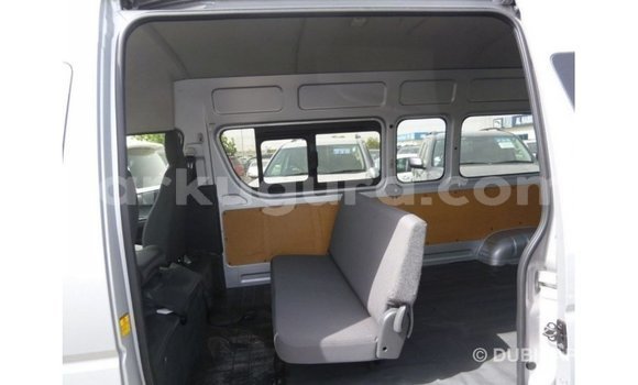 Acheter Import Voiture Toyota Hiace Autre à Import - Dubai, Bujumbura Acheter Import Voiture Toyota Hiace Autre à Import - Dubai, Bujumbura
