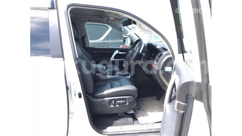 Big with watermark toyota land cruiser bujumbura import dubai 4441