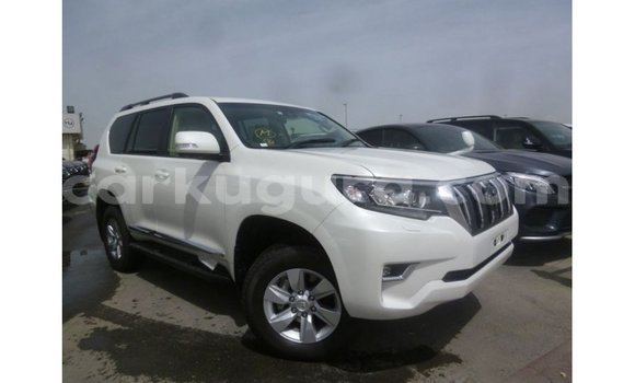 Acheter Import Voiture Toyota Prado Blanc à Import - Dubai, Bujumbura Acheter Import Voiture Toyota Prado Blanc à Import - Dubai, Bujumbura