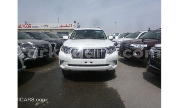 Acheter Import Voiture Toyota Prado Blanc à Import - Dubai, Bujumbura Acheter Import Voiture Toyota Prado Blanc à Import - Dubai, Bujumbura