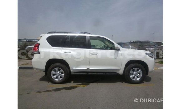 Acheter Import Voiture Toyota Prado Blanc à Import - Dubai, Bujumbura Acheter Import Voiture Toyota Prado Blanc à Import - Dubai, Bujumbura