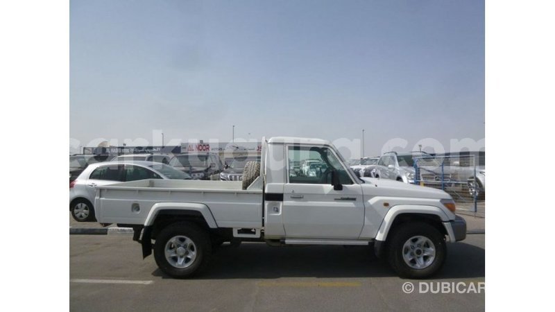 Big with watermark toyota land cruiser bujumbura import dubai 4447