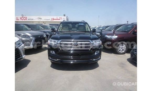 Acheter Import Voiture Toyota Land Cruiser Noir à Import - Dubai, Bujumbura Acheter Import Voiture Toyota Land Cruiser Noir à Import - Dubai, Bujumbura