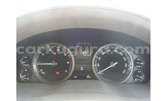 Acheter Import Voiture Toyota Land Cruiser Noir à Import - Dubai, Bujumbura Acheter Import Voiture Toyota Land Cruiser Noir à Import - Dubai, Bujumbura