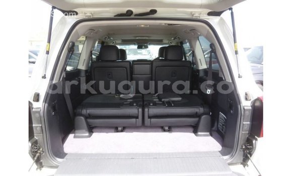Buy Import Toyota Land Cruiser White Car in Import - Dubai in Bujumbura Buy Import Toyota Land Cruiser White Car in Import - Dubai in Bujumbura