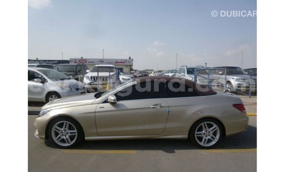 Buy Import Mercedes-Benz 200 Other Car in Import - Dubai in Bujumbura Buy Import Mercedes-Benz 200 Other Car in Import - Dubai in Bujumbura