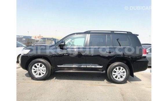 Acheter Import Voiture Toyota Land Cruiser Noir à Import - Dubai, Bujumbura Acheter Import Voiture Toyota Land Cruiser Noir à Import - Dubai, Bujumbura