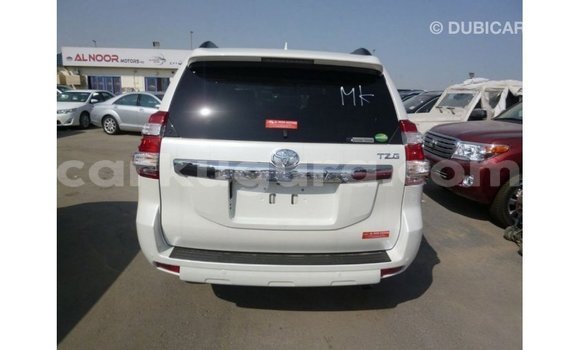 Nunua Imported Toyota Prado Nyeupe Gari ndani ya Import - Dubai nchini Bujumbura Nunua Imported Toyota Prado Nyeupe Gari ndani ya Import - Dubai nchini Bujumbura