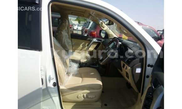 Nunua Imported Toyota Prado Nyeupe Gari ndani ya Import - Dubai nchini Bujumbura Nunua Imported Toyota Prado Nyeupe Gari ndani ya Import - Dubai nchini Bujumbura