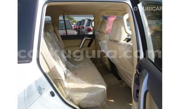 Nunua Imported Toyota Prado Nyeupe Gari ndani ya Import - Dubai nchini Bujumbura Nunua Imported Toyota Prado Nyeupe Gari ndani ya Import - Dubai nchini Bujumbura
