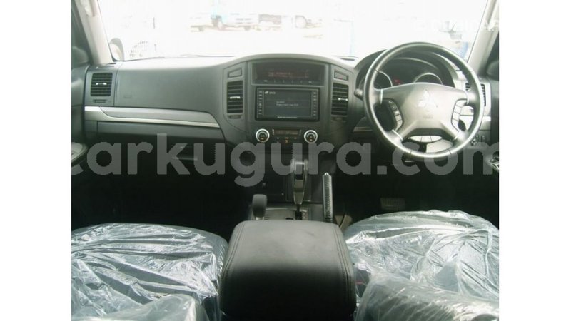 Big with watermark mitsubishi pajero bujumbura import dubai 4464