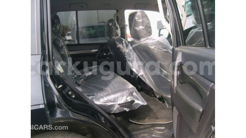 Big with watermark mitsubishi pajero bujumbura import dubai 4464