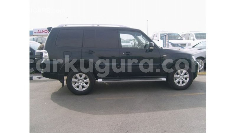 Big with watermark mitsubishi pajero bujumbura import dubai 4464